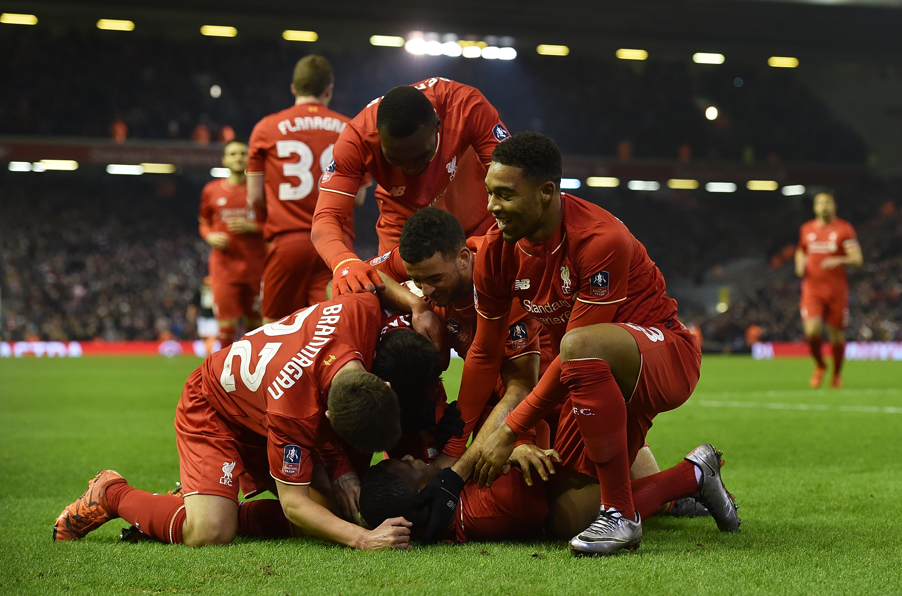 懂球帝2025赛季中超最佳阵容：瓦科法比奥领衔，申花3人入选最多（懂球帝评出2025赛季中超最佳阵容：瓦科法比奥领衔，申花三将入选最多）