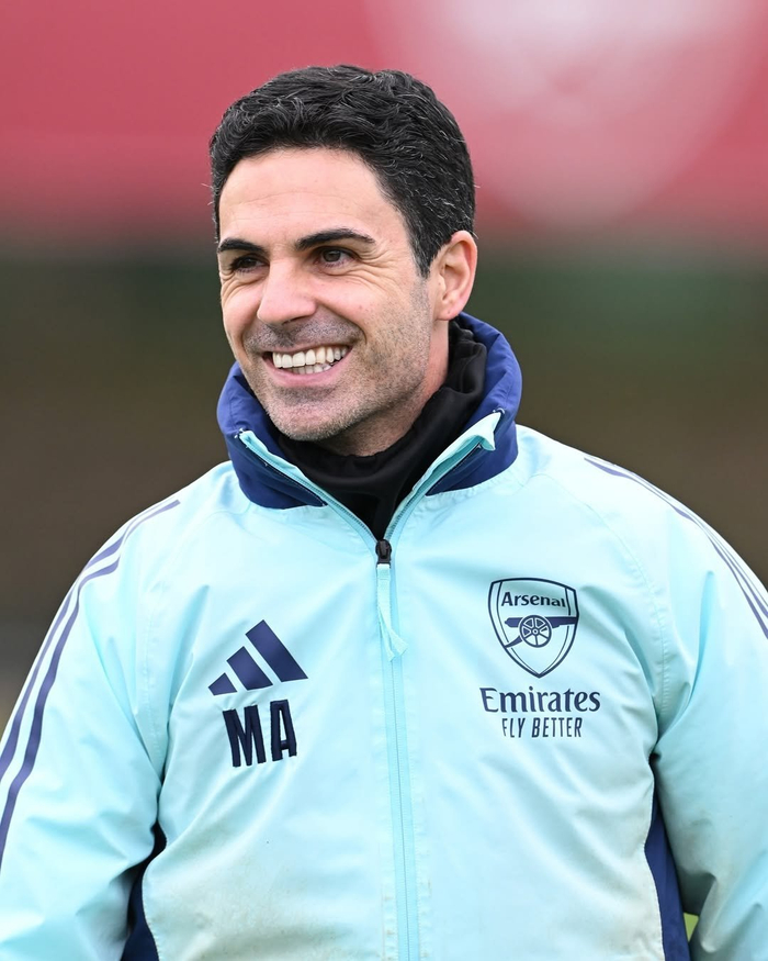 【狂暴打金】专属极品属性神装，小怪随便爆，满地光柱爽翻天！（【高能爆装】专属神装极品加持，小怪轻松出货，满场光柱看不停！）