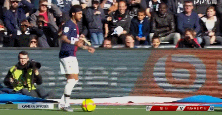 上赛季欧联杯8轮0胜后，尼斯本赛季欧联杯又遭遇开局4轮全败（继上季欧联8战不胜后，尼斯本季再遭欧联开局四连败）