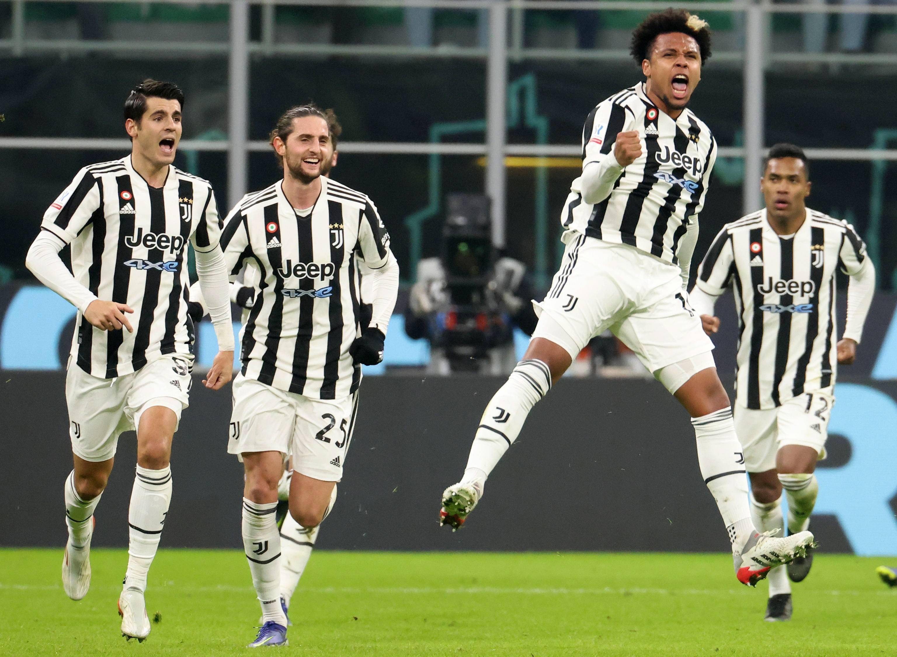 他带着伤坚持踢到最后