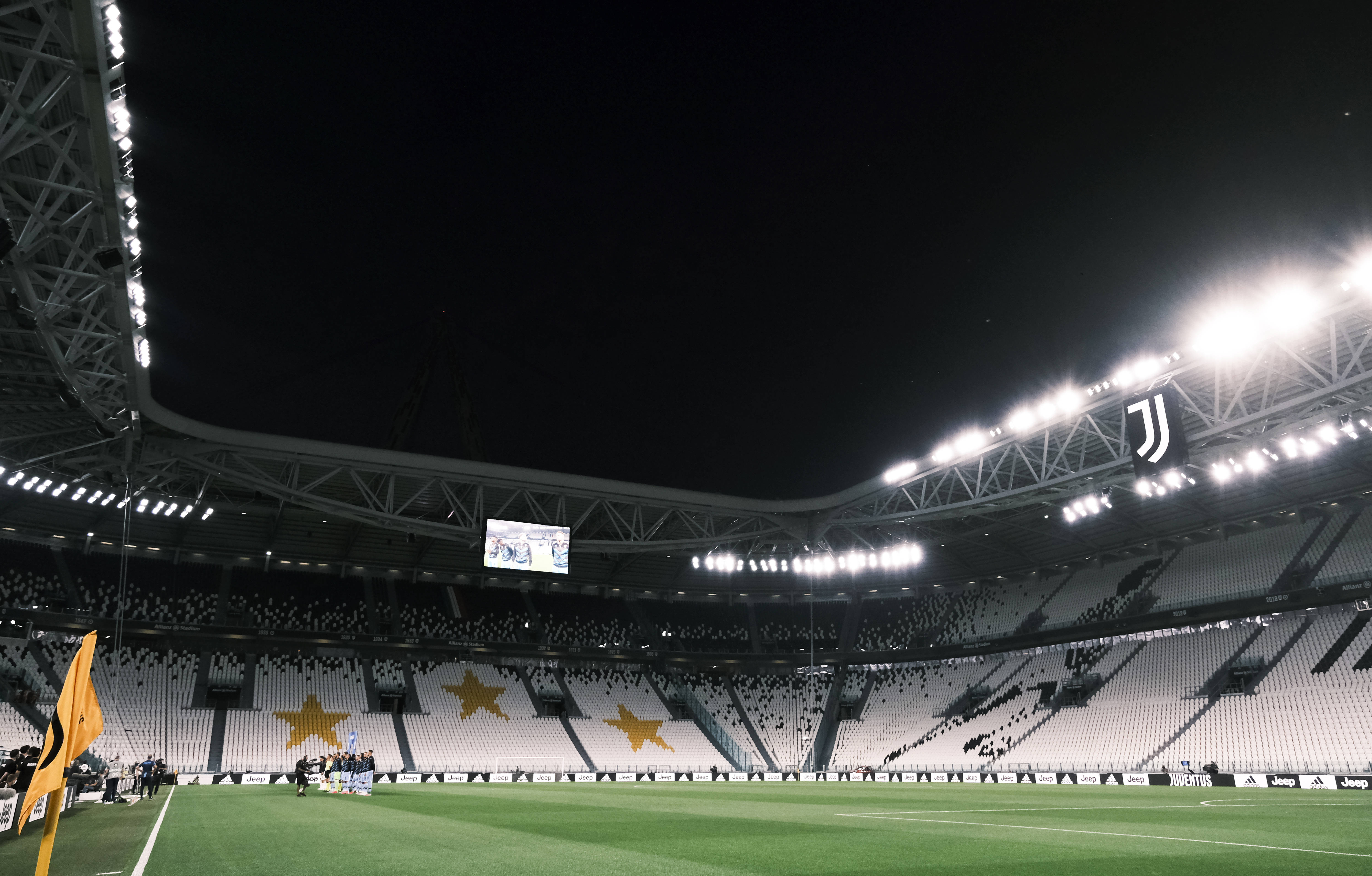 曼城主帅瓜迪奥拉盛赞哈兰德：10球成就“疯狂”