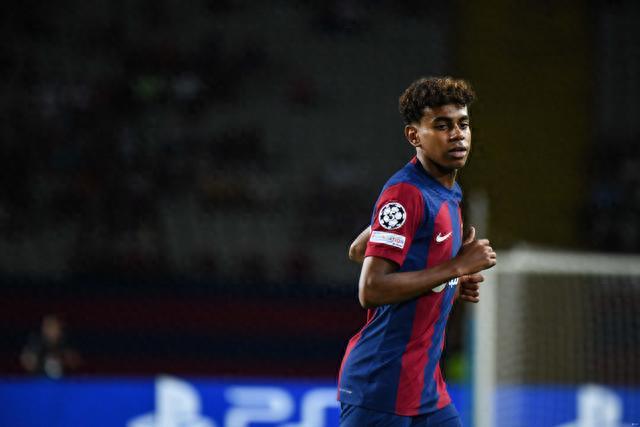 不相伯仲！米兰与那不勒斯近4次交手2胜2负（难分高下：米兰与那不勒斯近4次对决各取两胜）