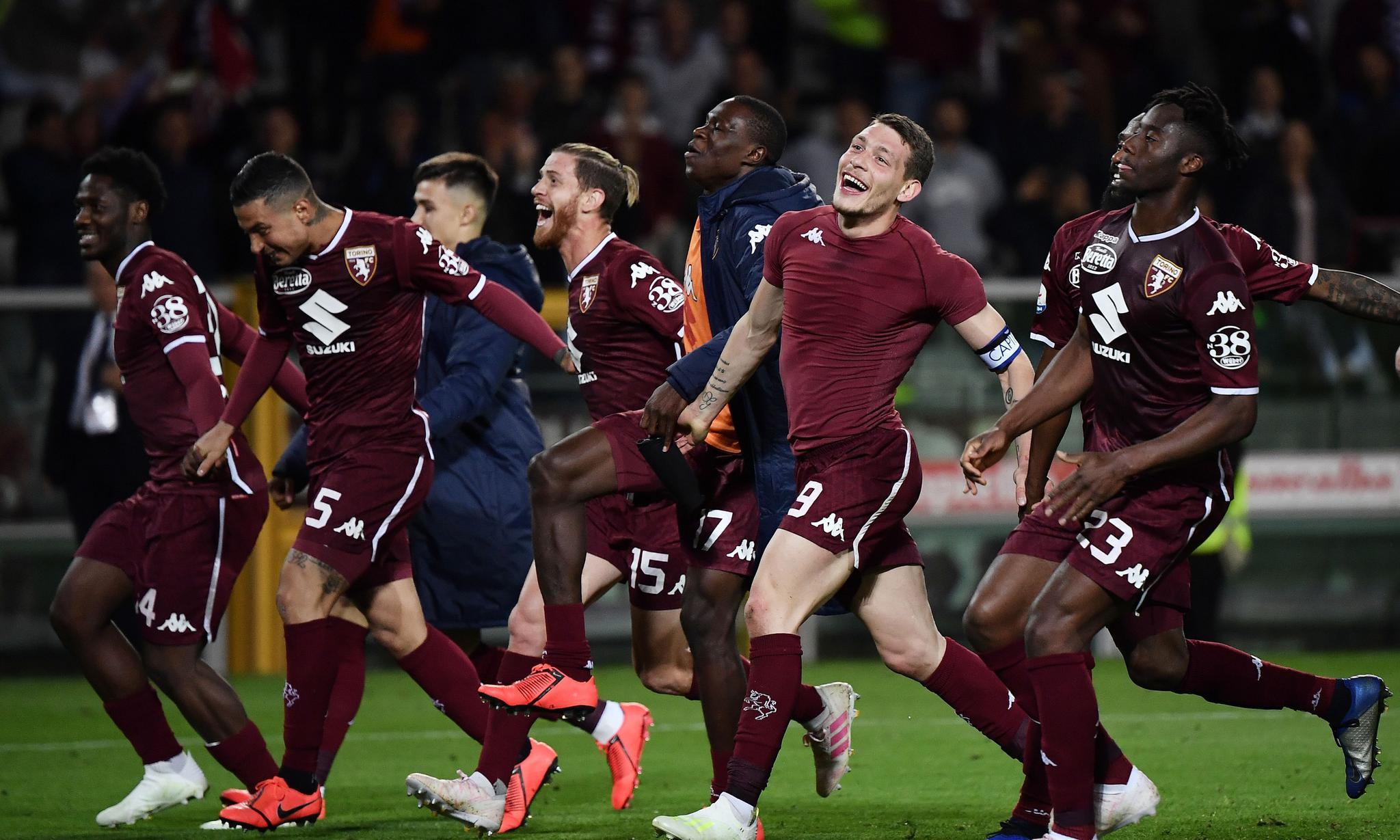 拜仁慕尼黑客场大胜勒沃库森