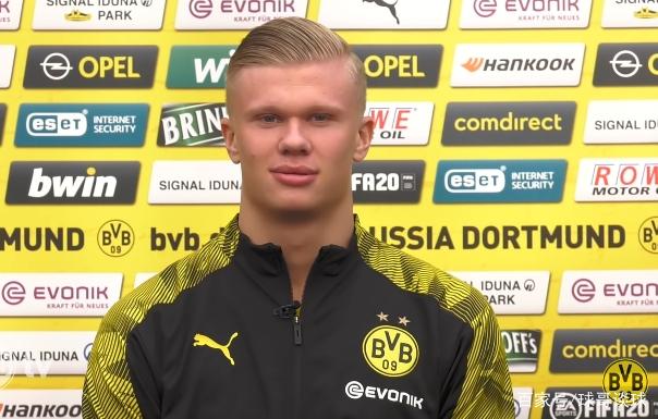 纳帅谈施蒂勒落选：和球员沟通过了，斯图加特对此不满才正常