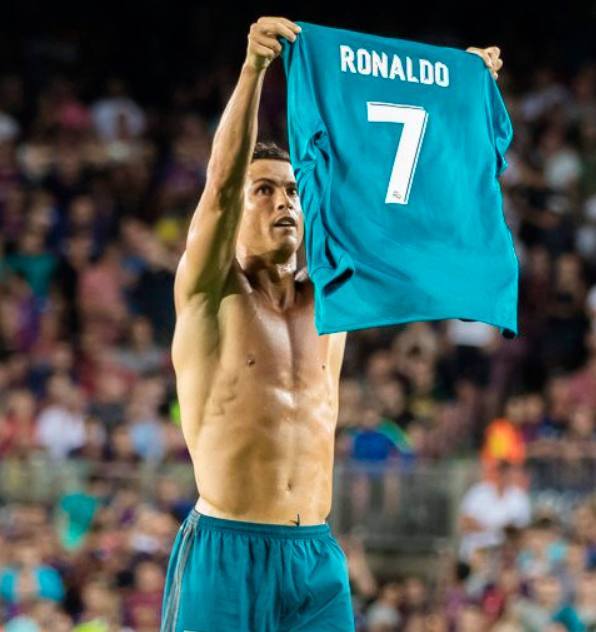 安永佳港队回来状态爆棚，一分钟进球？！新鹏城什么...