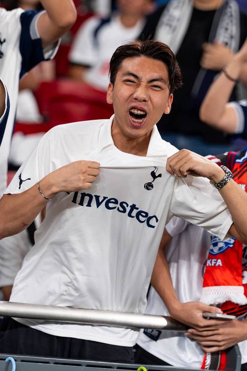 足球英超球迷怒喷转播商调整赛程